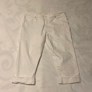 LOFT White Capris- Size 31/12